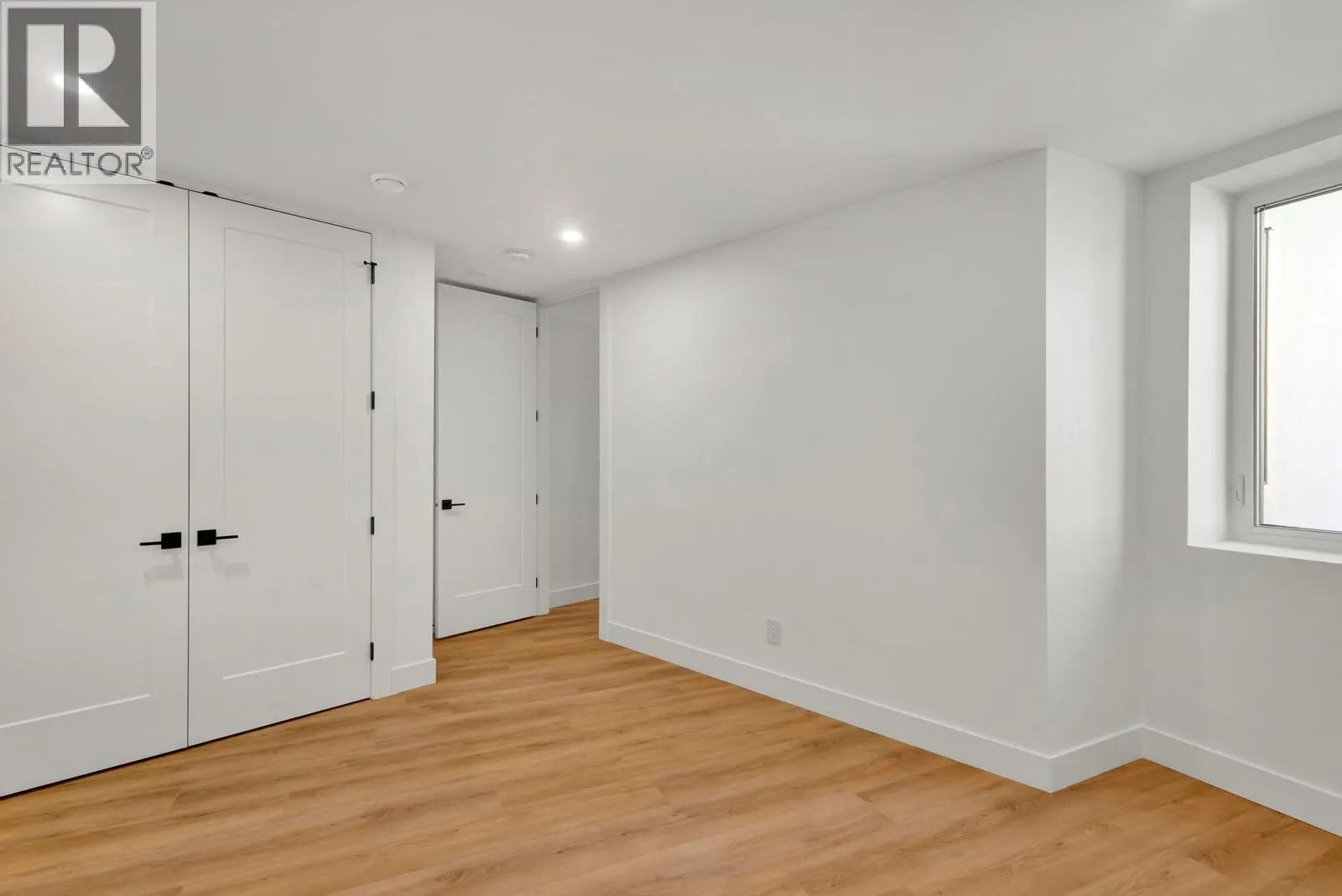 1122 Pearcy Court