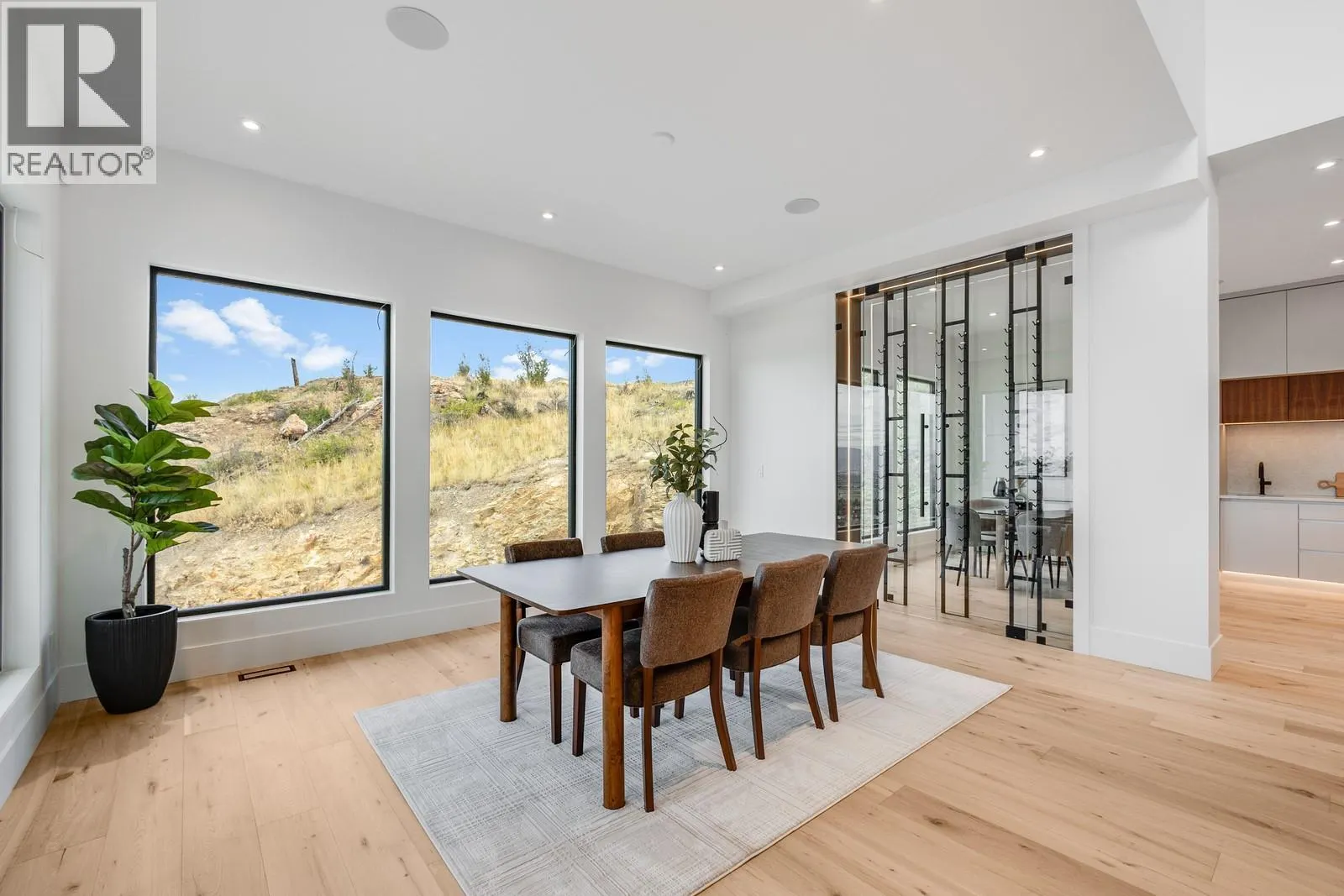 1122 Pearcy Court