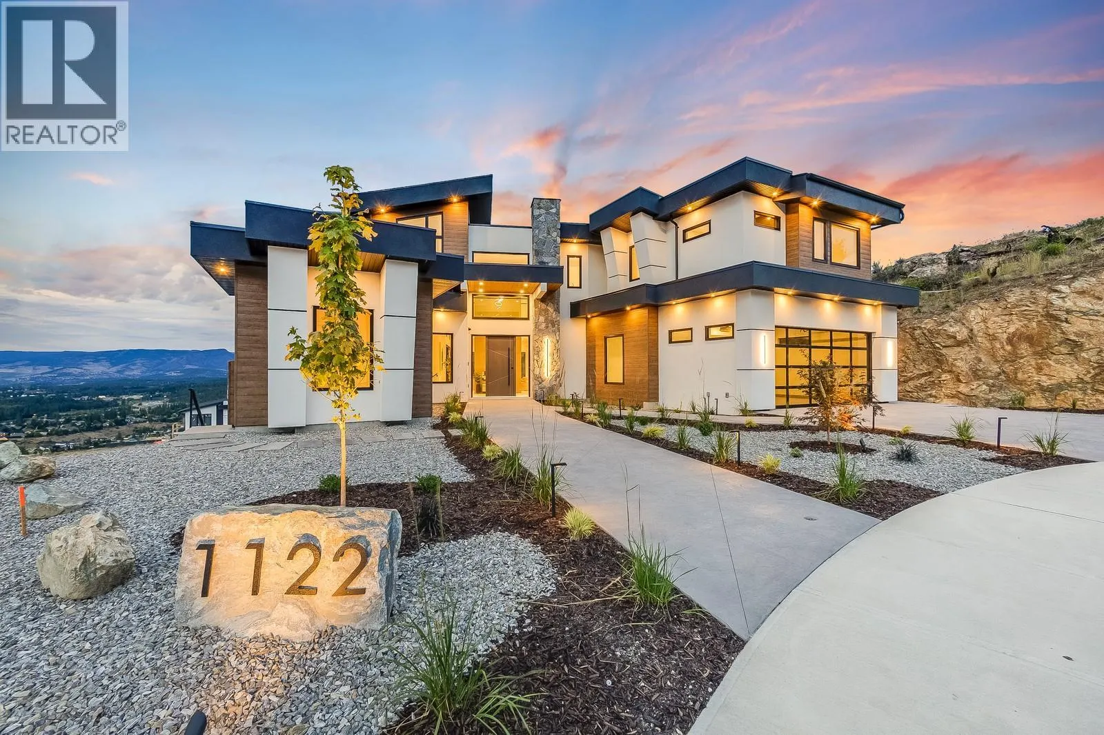 1122 Pearcy Court