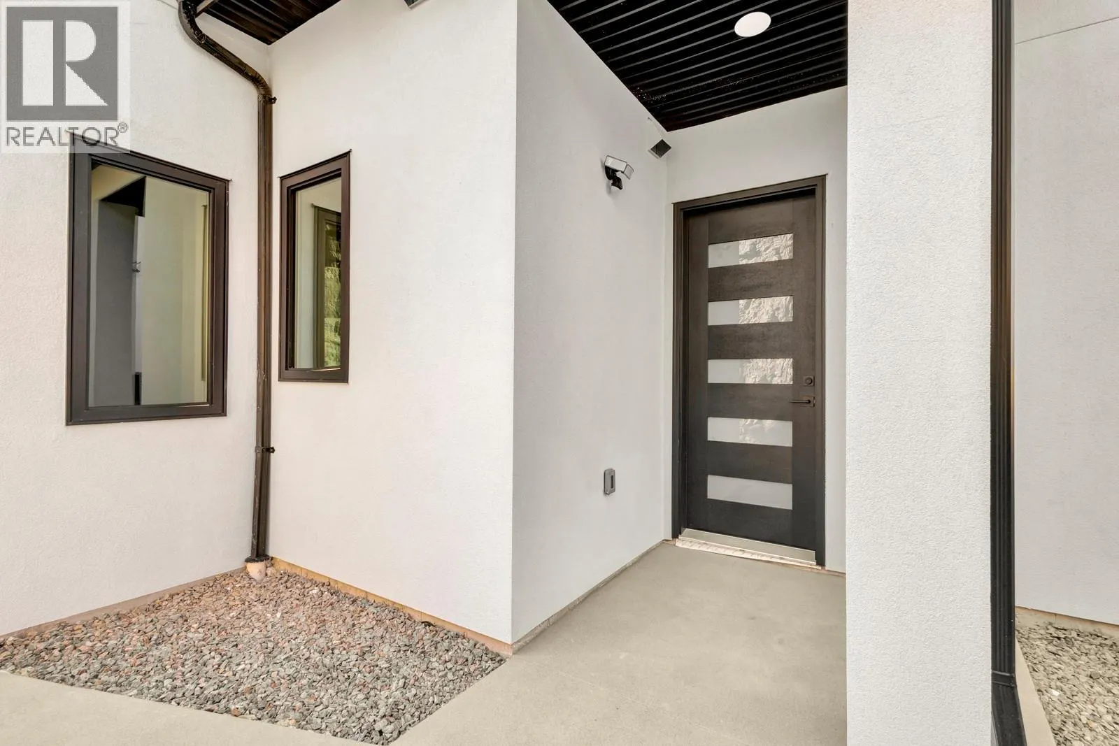 1122 Pearcy Court