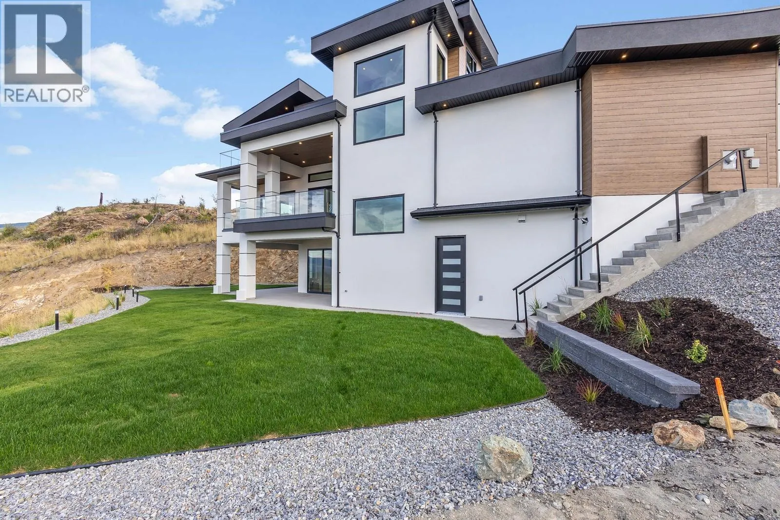 1122 Pearcy Court