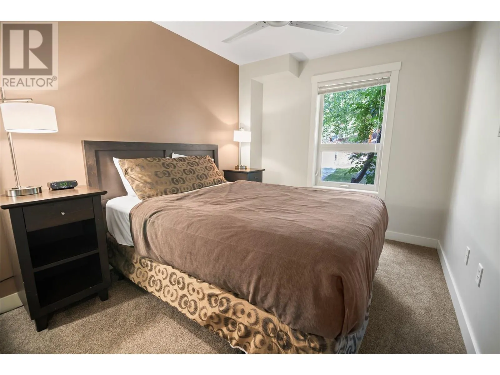 2049 SUMMIT Drive Unit# 311C