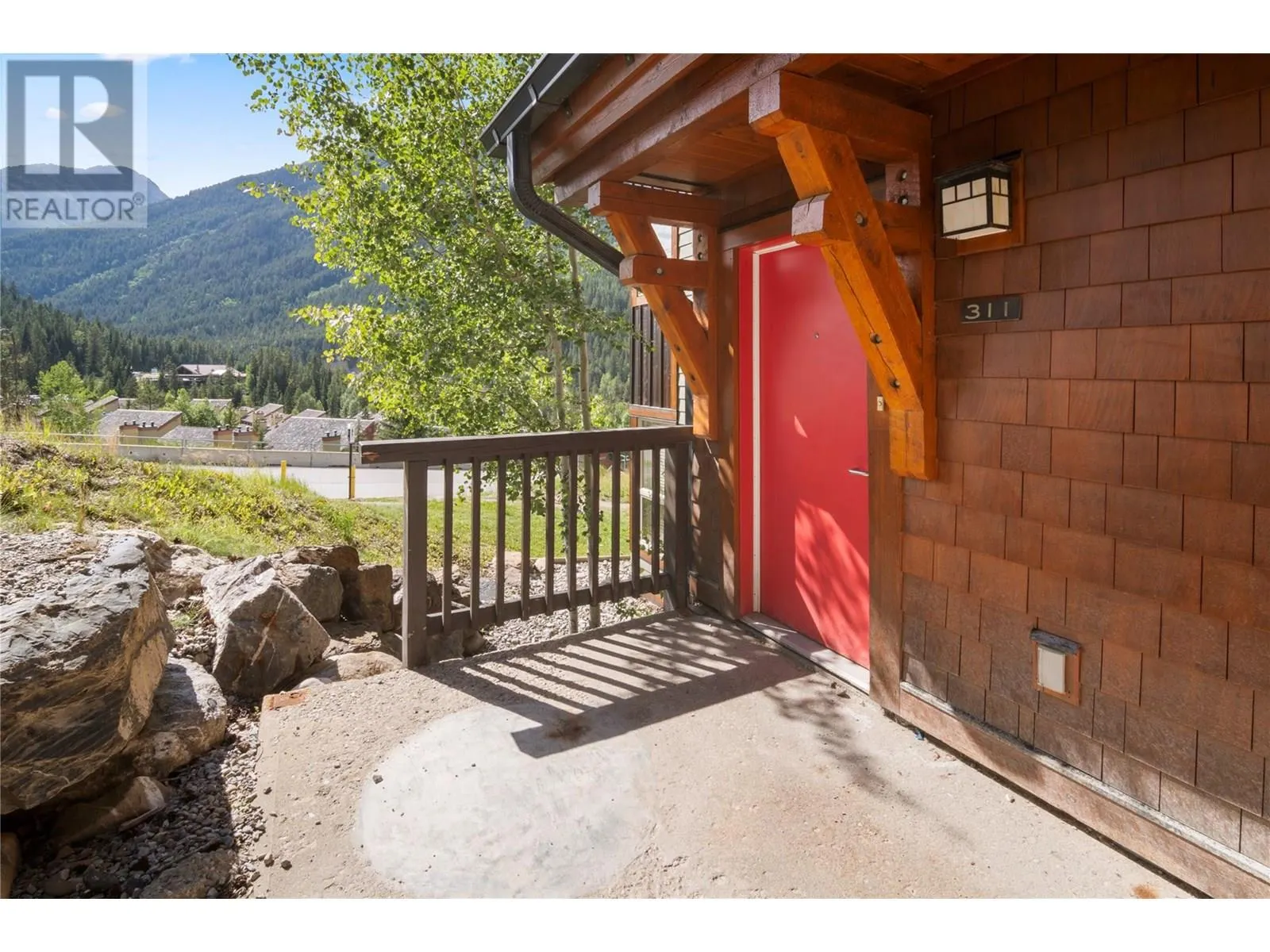 2049 SUMMIT Drive Unit# 311C