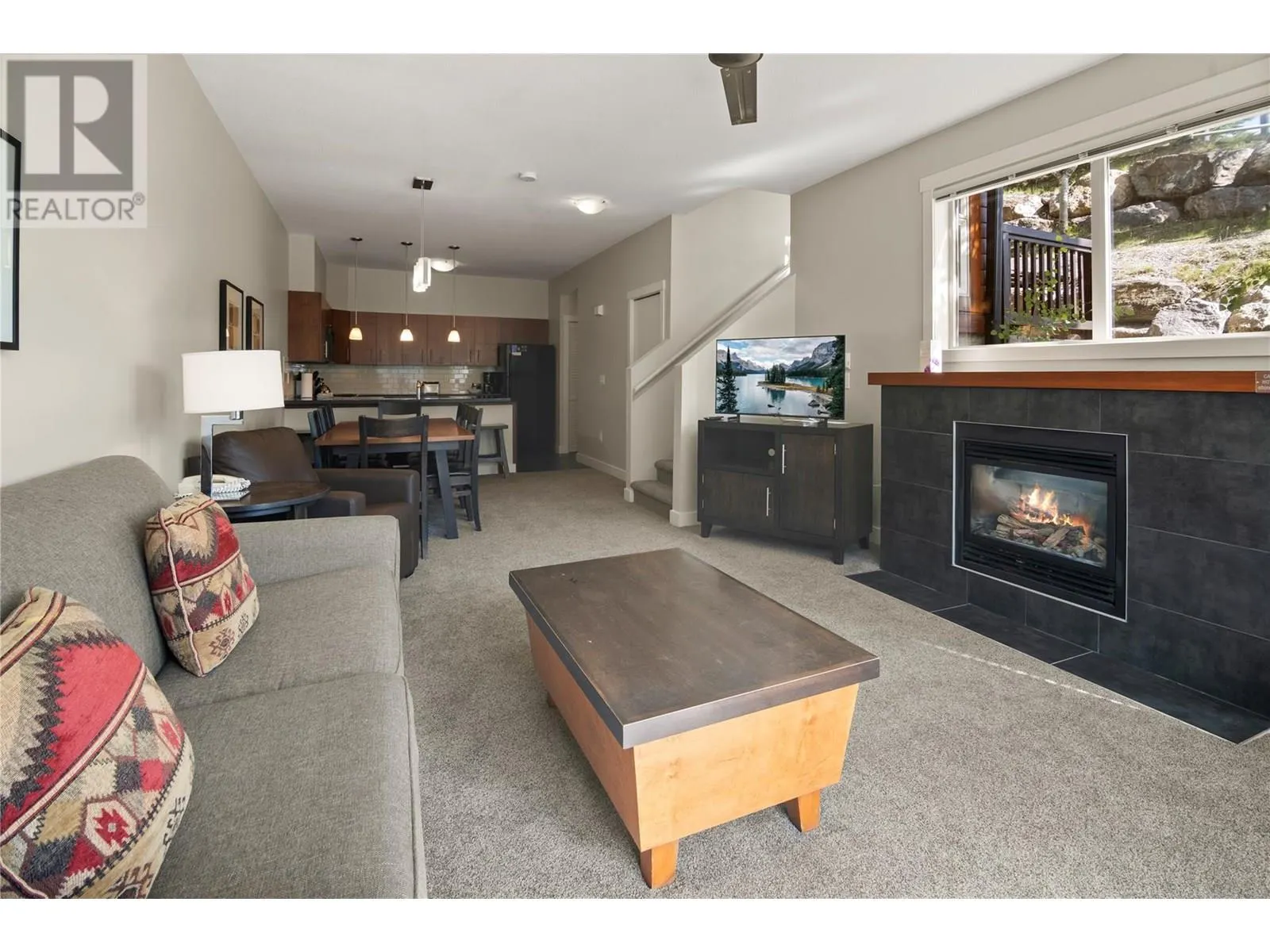 2049 SUMMIT Drive Unit# 311C