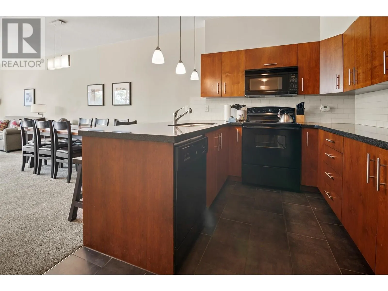 2049 SUMMIT Drive Unit# 311C