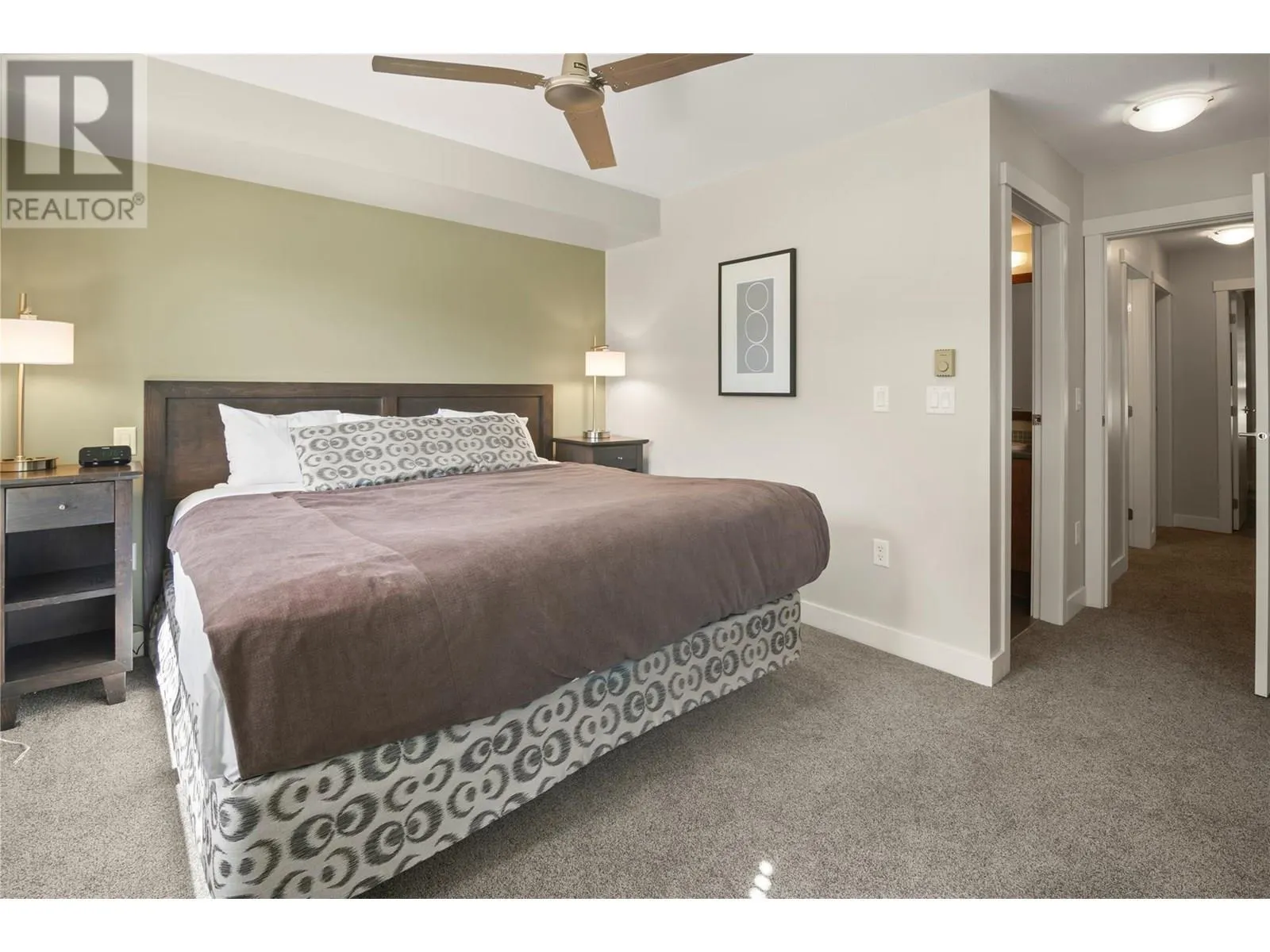 2049 SUMMIT Drive Unit# 311C