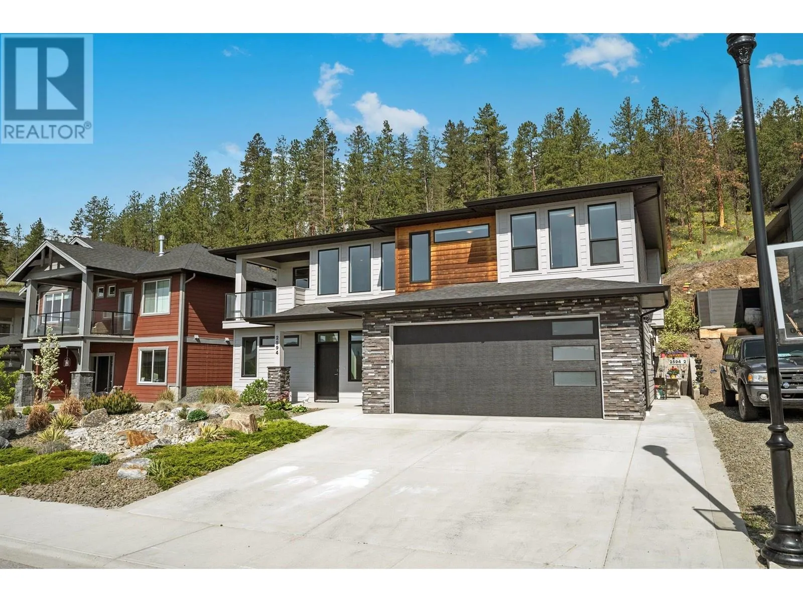 2594 Crown Crest Drive