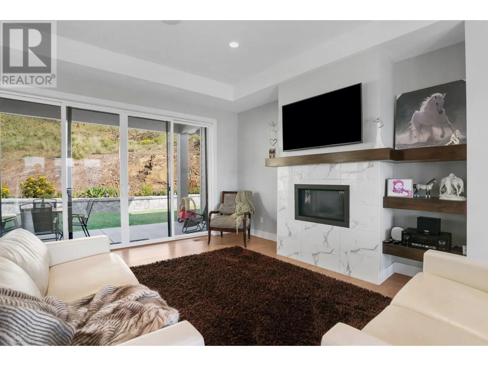2594 Crown Crest Drive