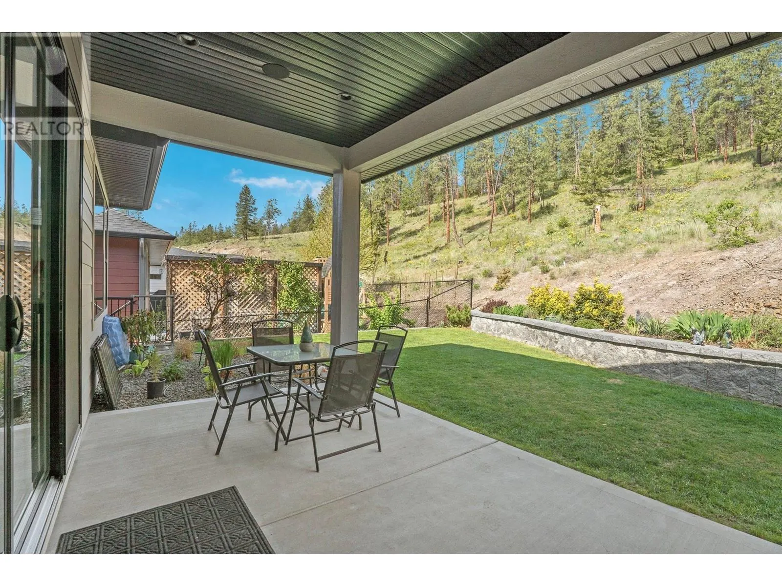 2594 Crown Crest Drive