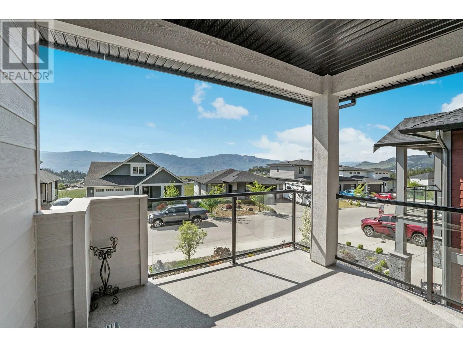 2594 Crown Crest Drive
