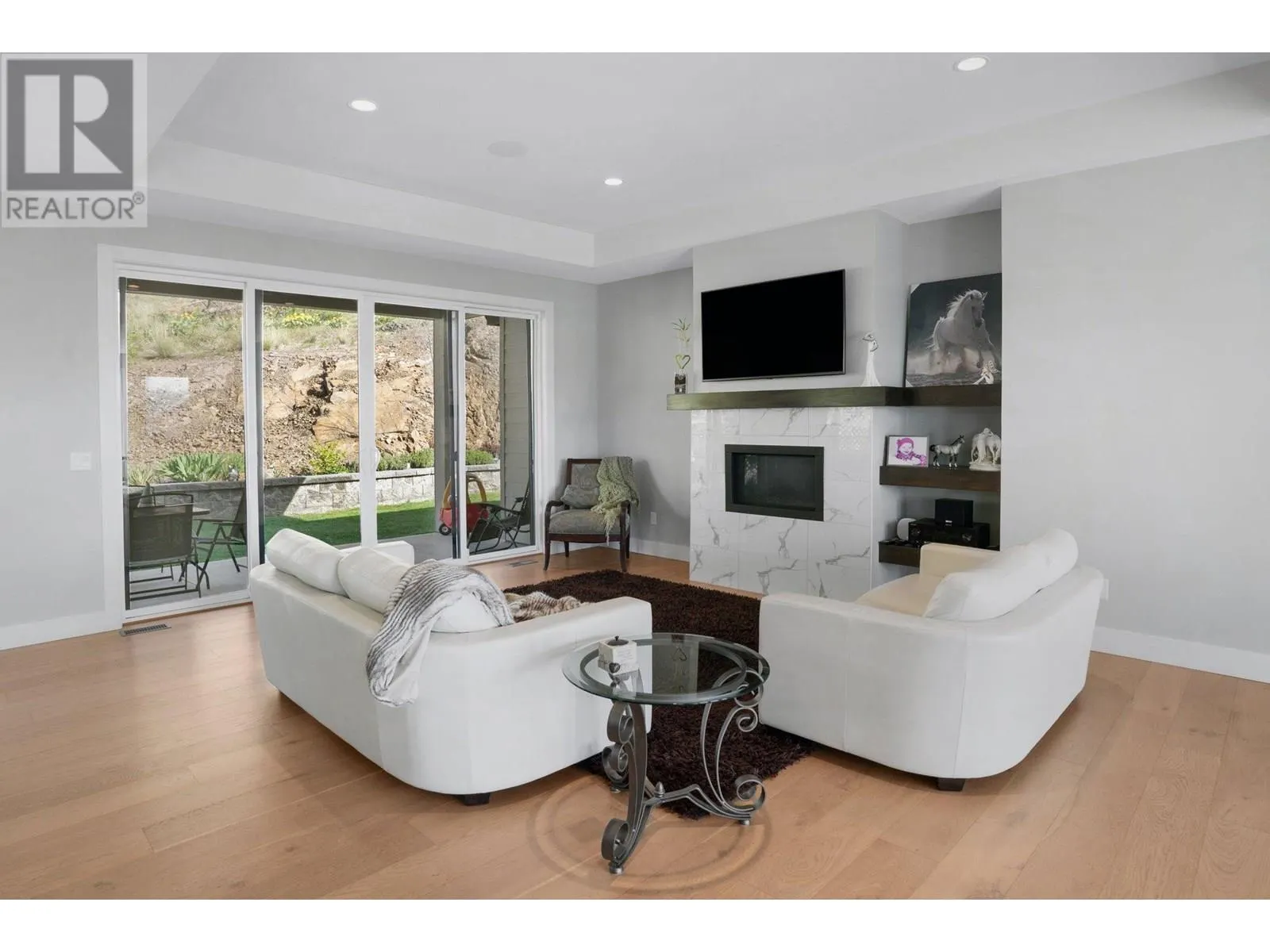 2594 Crown Crest Drive