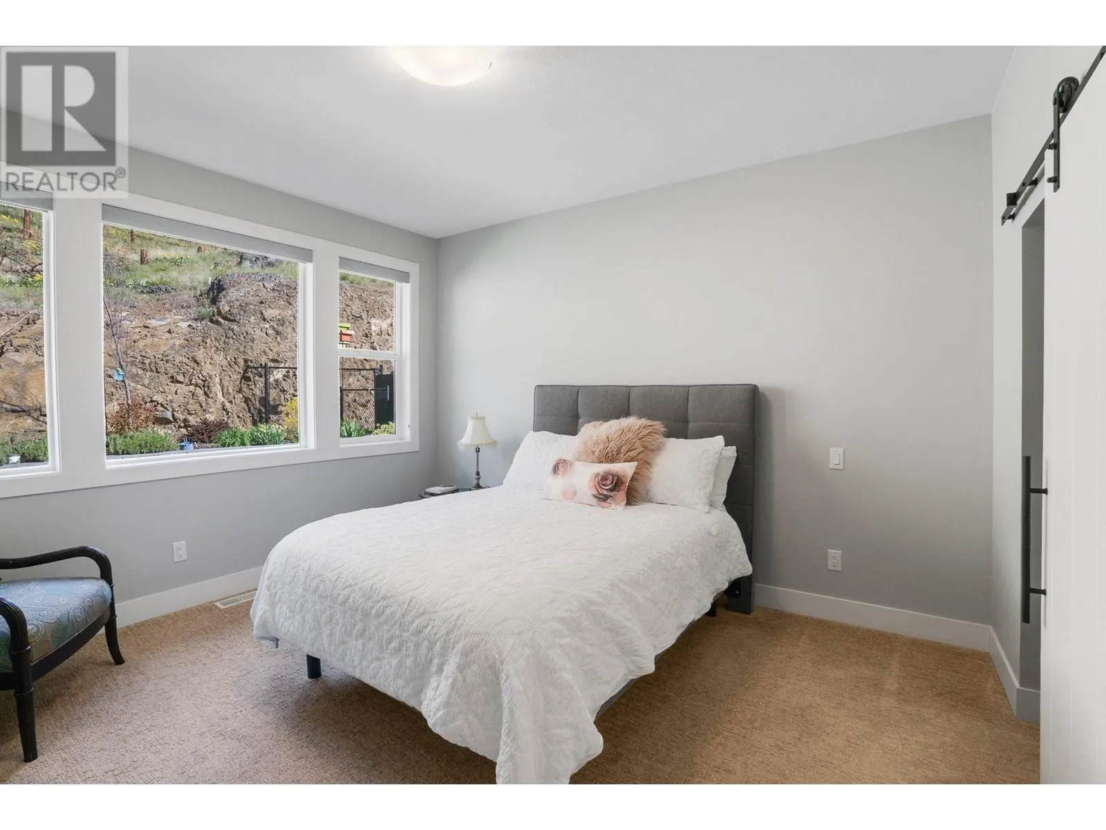 2594 Crown Crest Drive