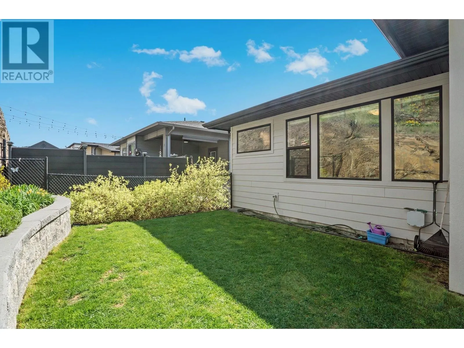 2594 Crown Crest Drive