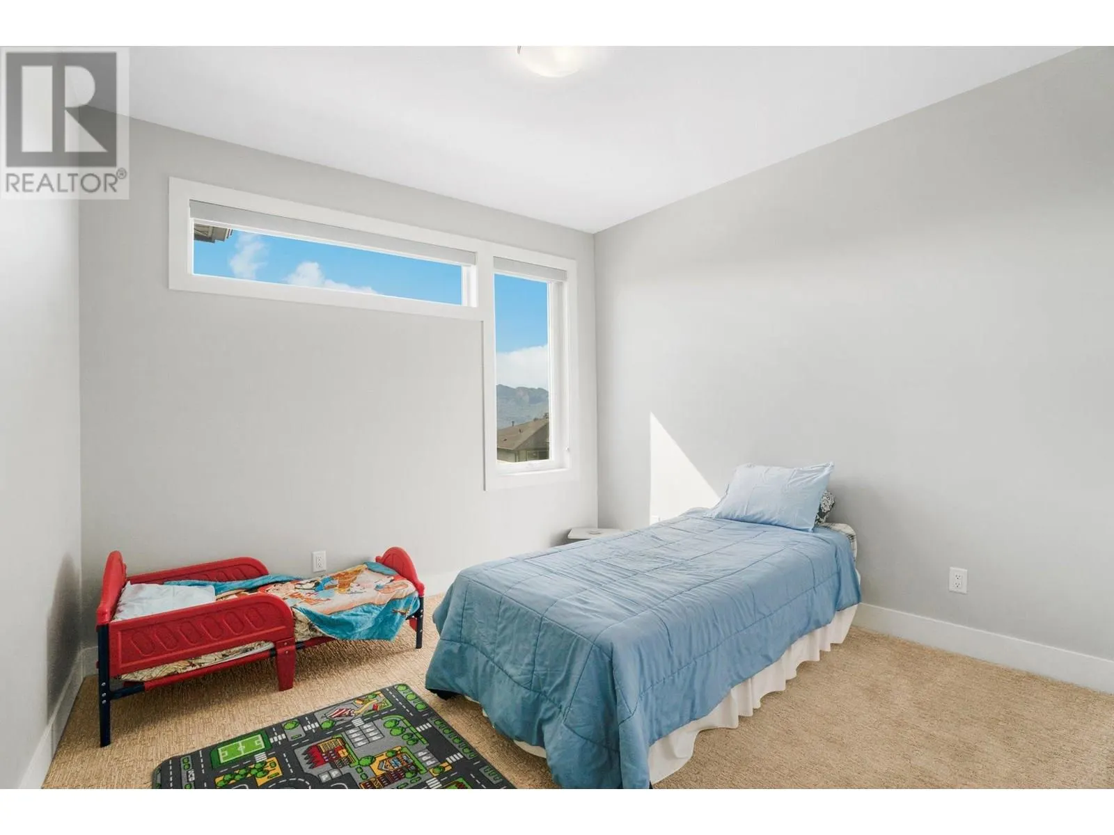 2594 Crown Crest Drive