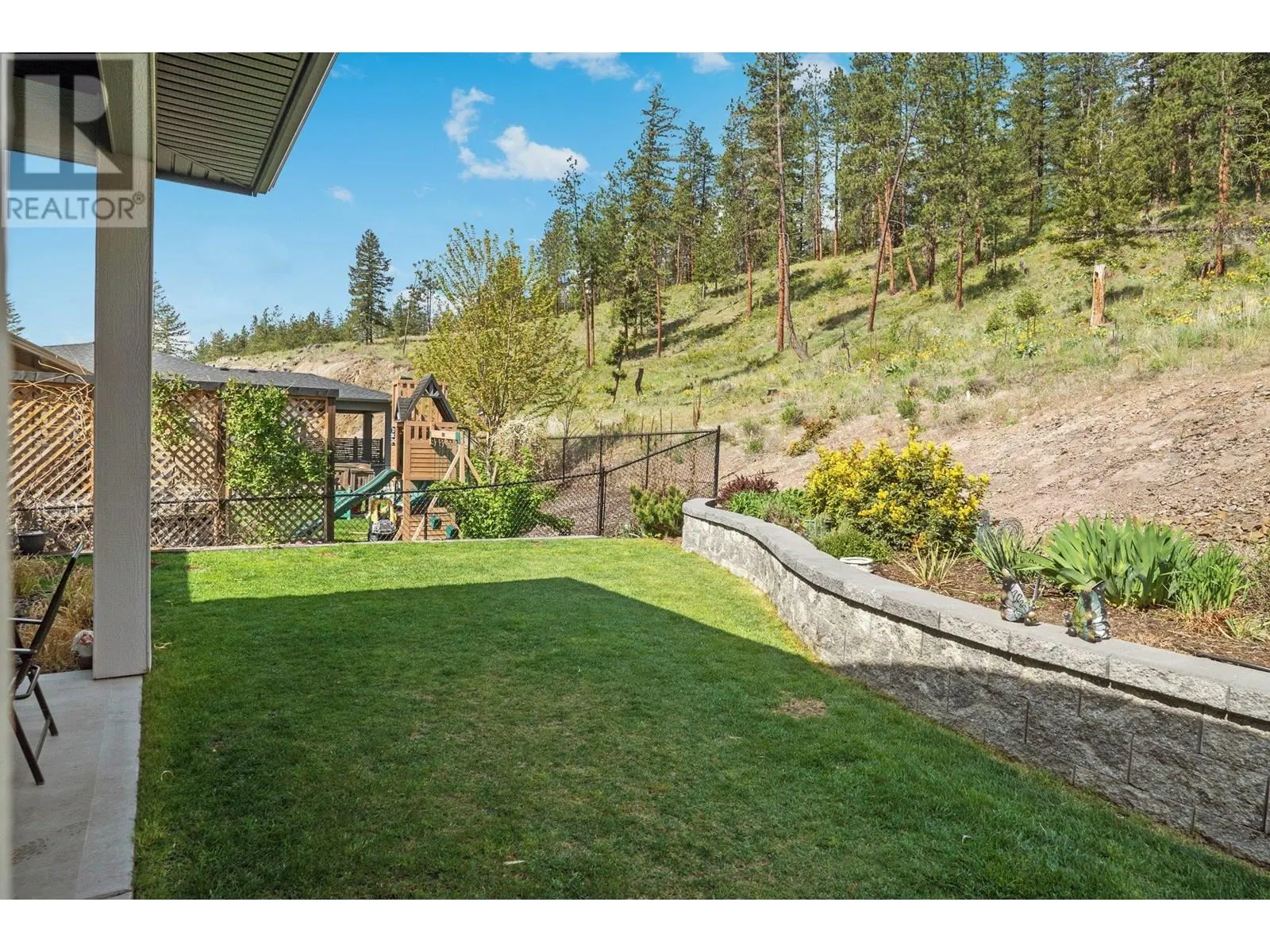 2594 Crown Crest Drive