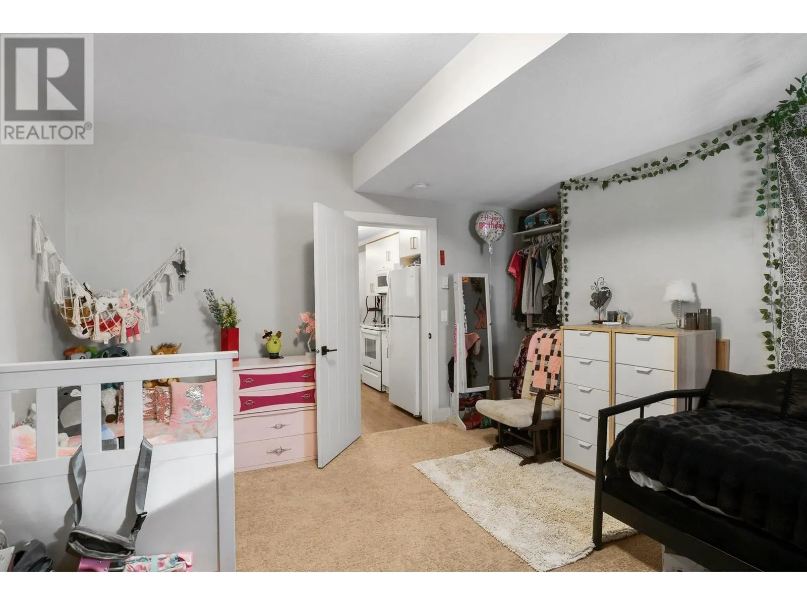 2594 Crown Crest Drive