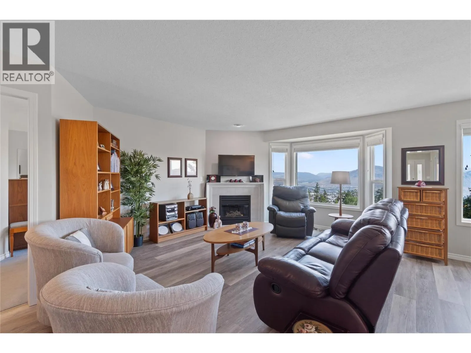 2022 PACIFIC Way Unit# 13