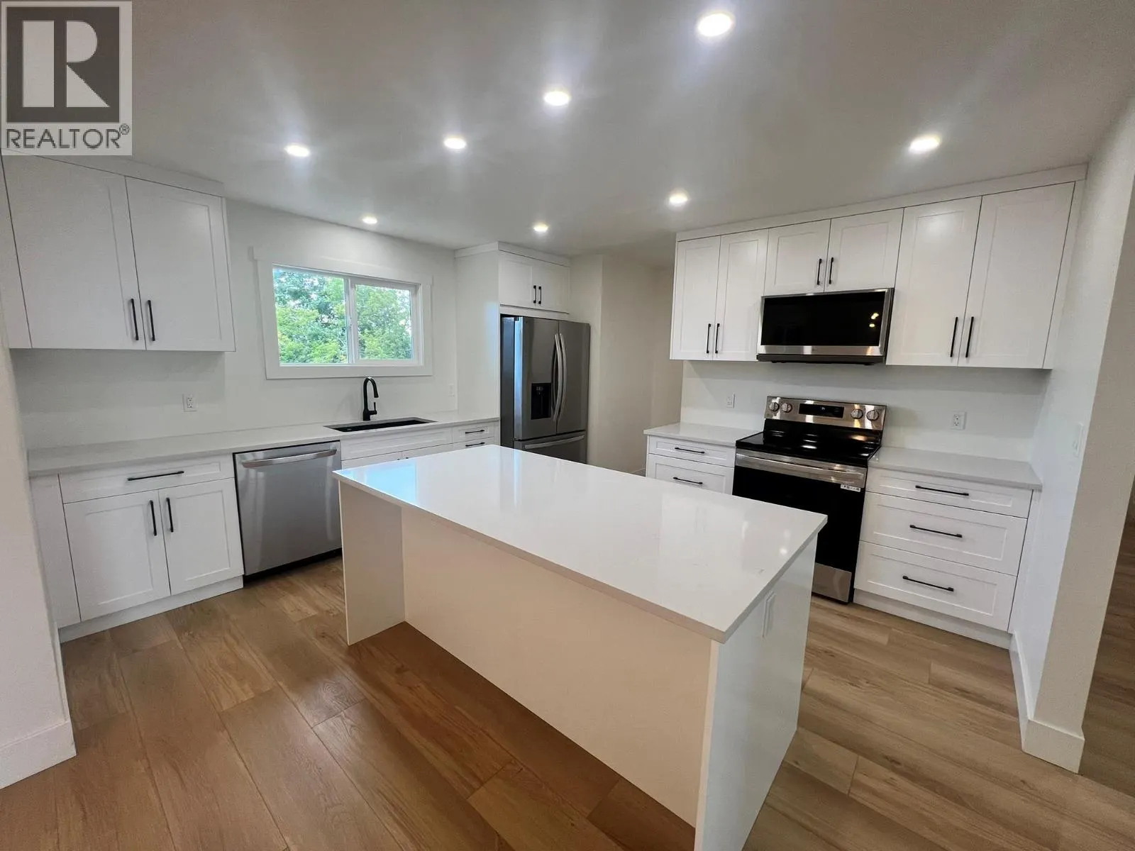 1457 Alta Vista Road
