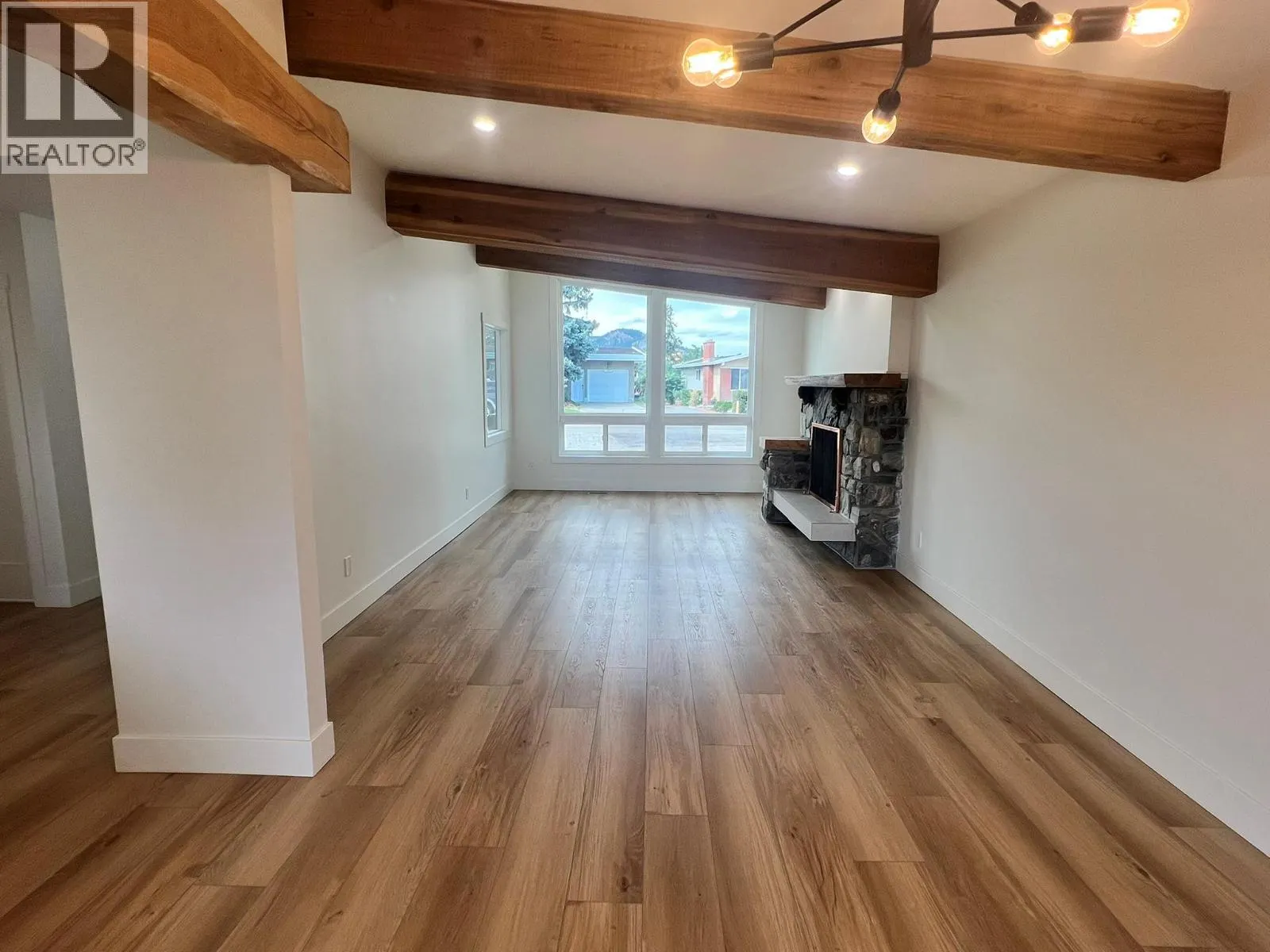 1457 Alta Vista Road