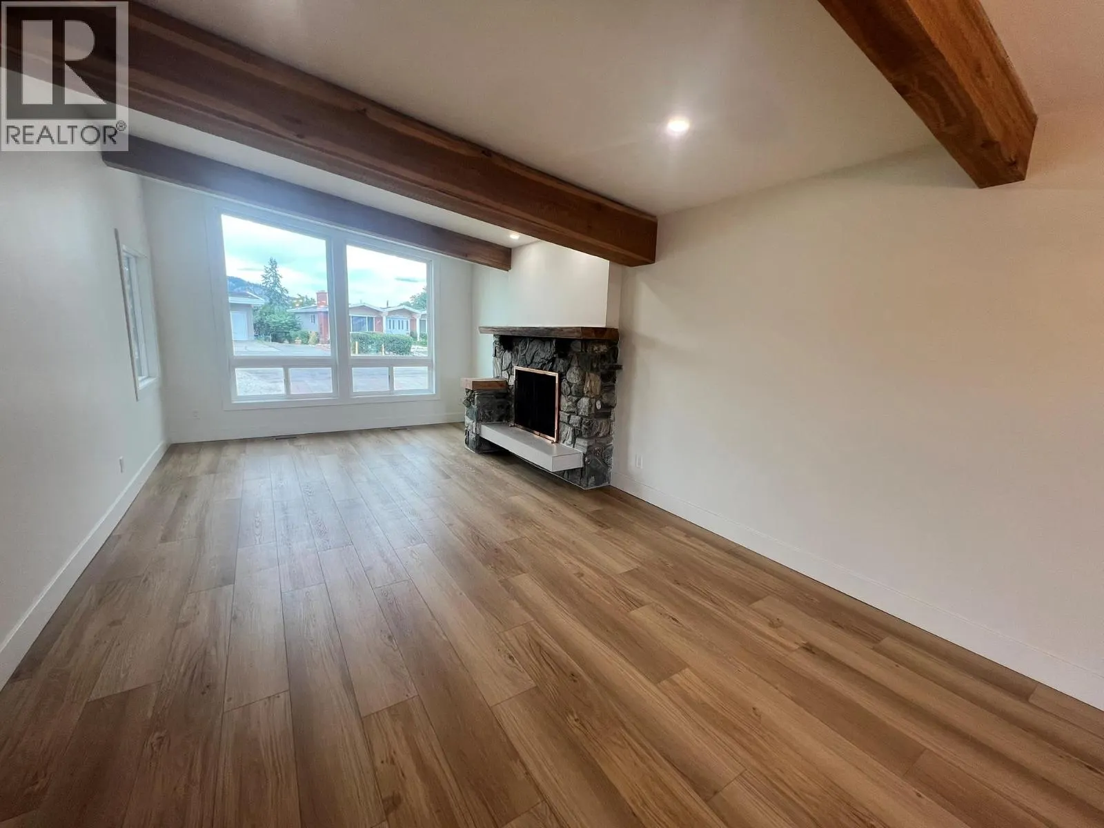 1457 Alta Vista Road