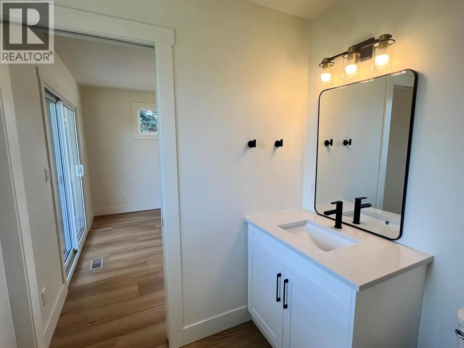 1457 Alta Vista Road