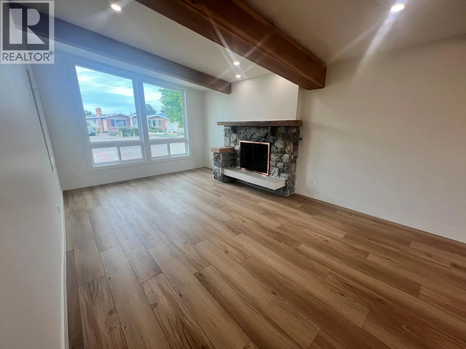 1457 Alta Vista Road