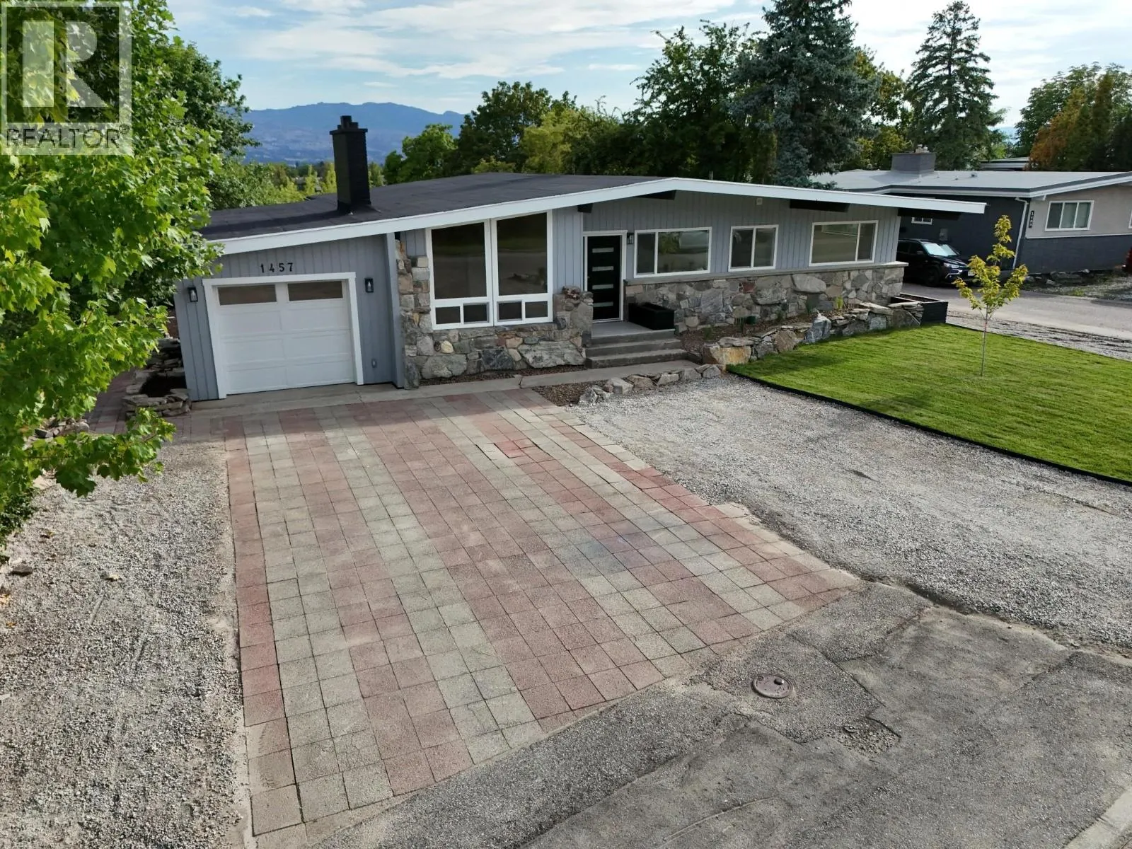 1457 Alta Vista Road