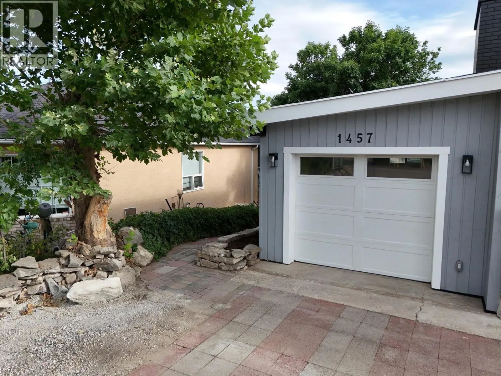 1457 Alta Vista Road