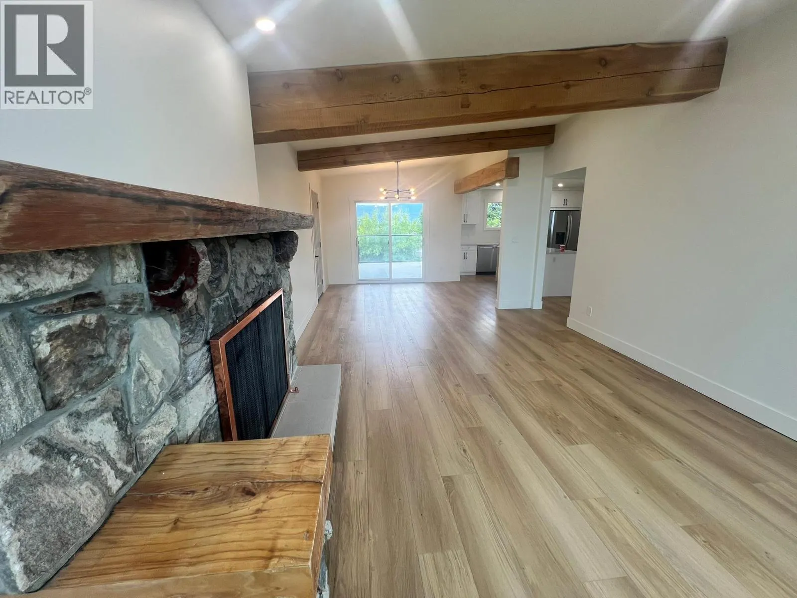 1457 Alta Vista Road