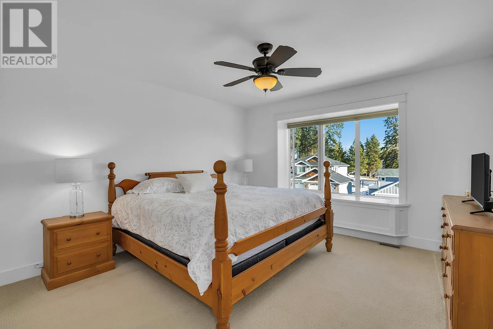 2358 Tallus Green Crescent