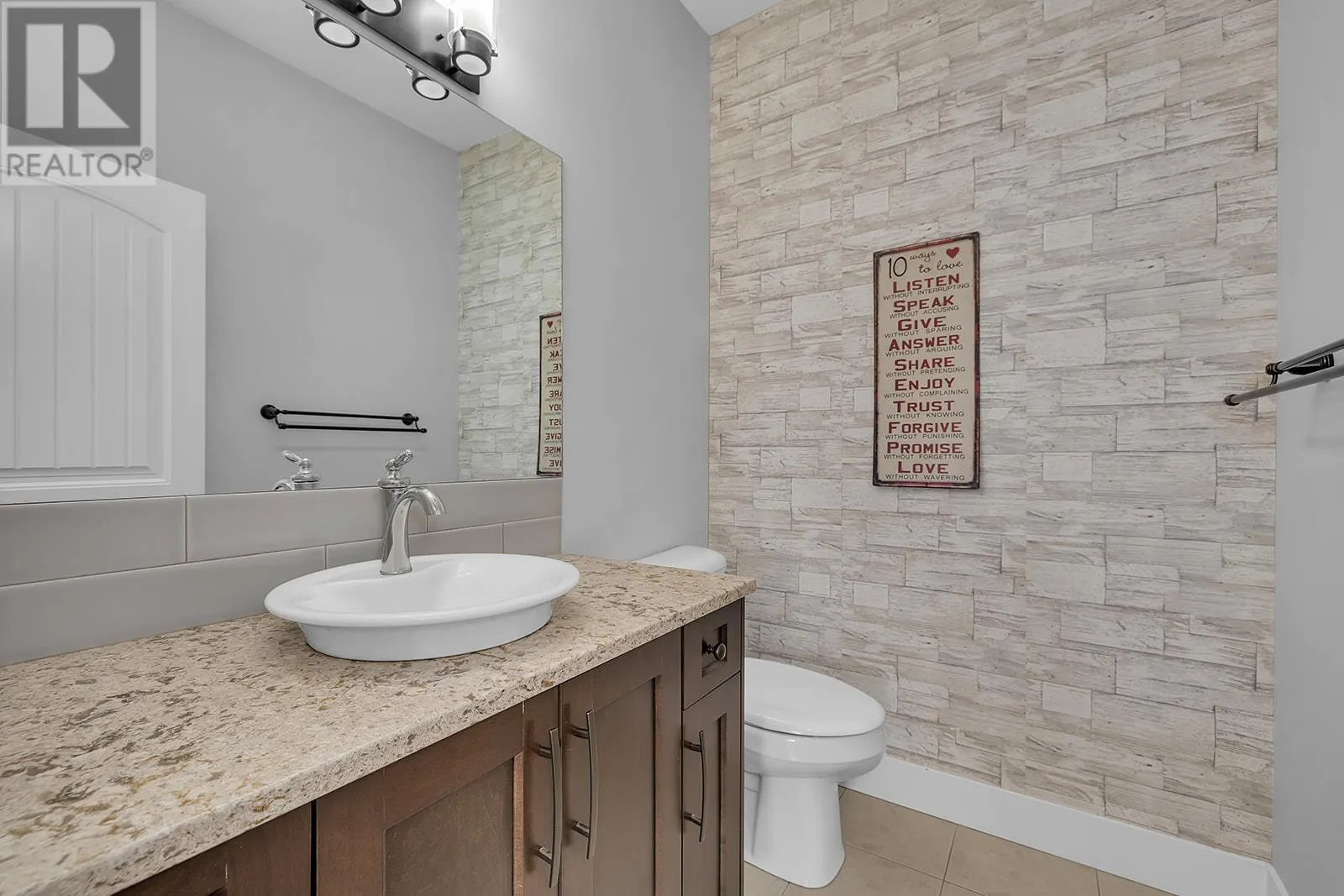 2358 Tallus Green Crescent