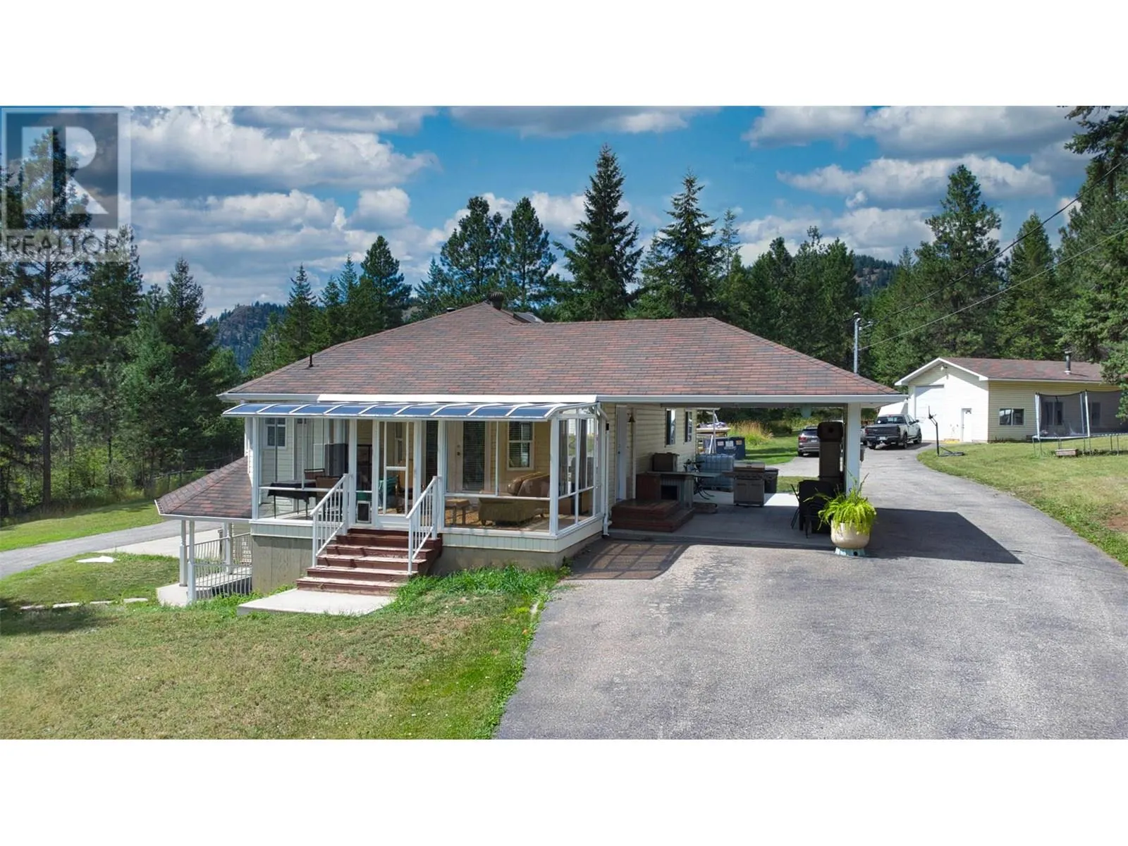 90 McInnes Road