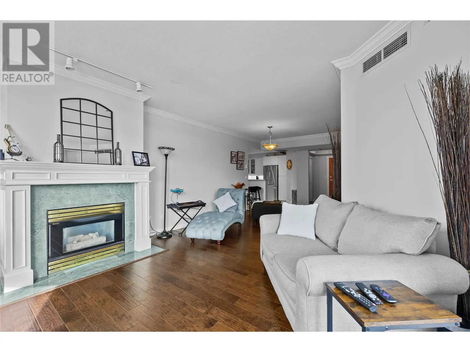 1152 Sunset Drive Unit# 706