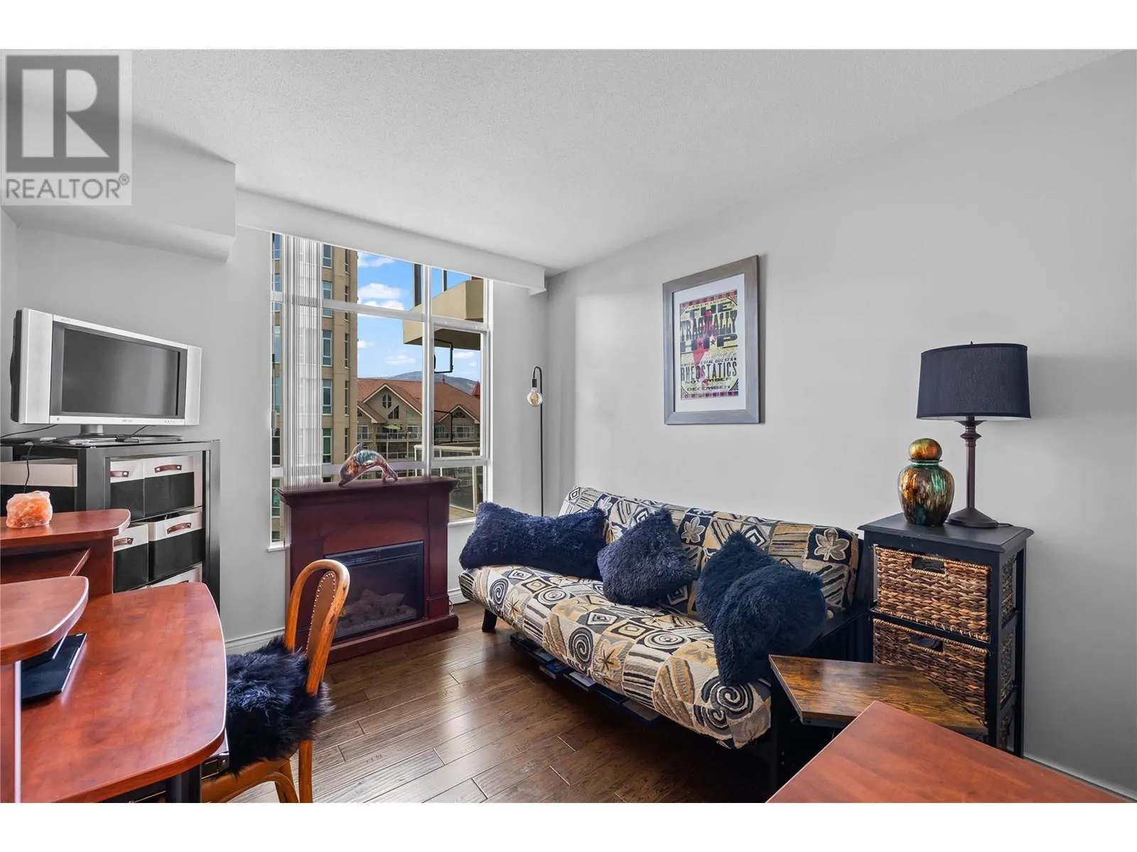1152 Sunset Drive Unit# 706