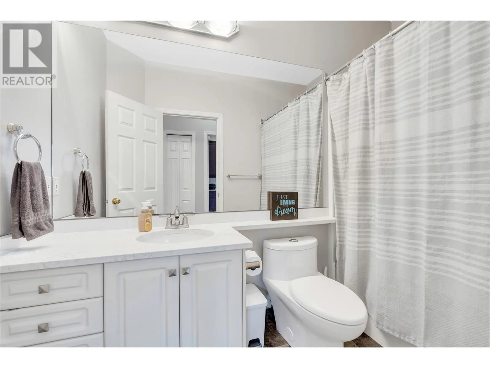2956 Evergreen Drive