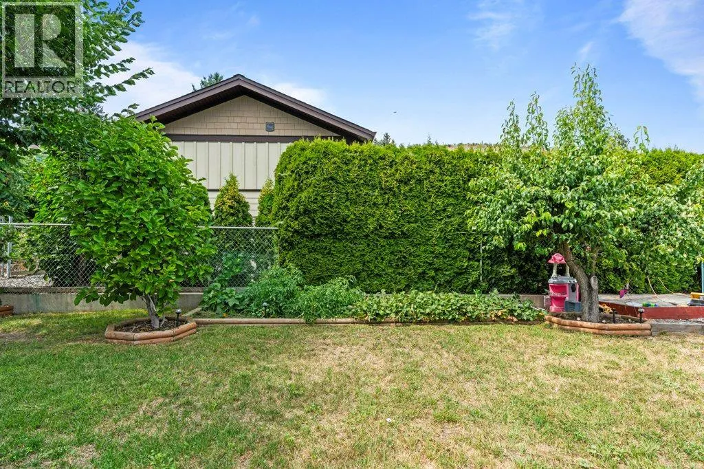 6390 Cardinal Road