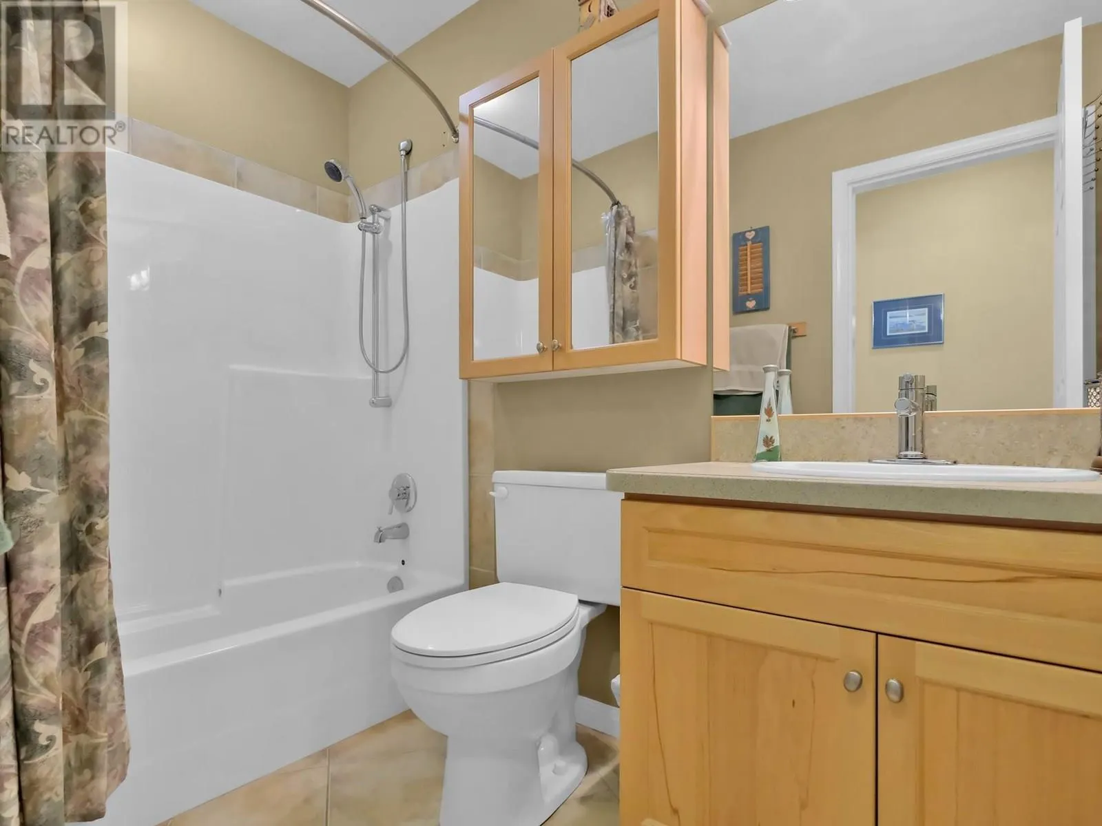 695 Pineview Road Unit# 102