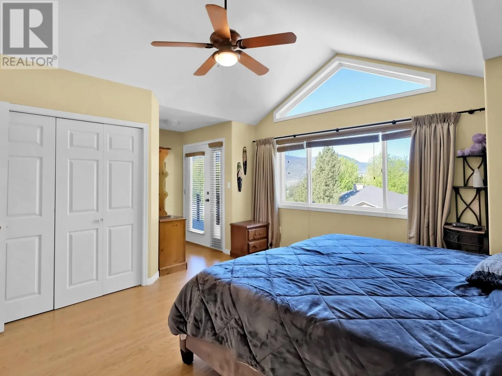 695 Pineview Road Unit# 102