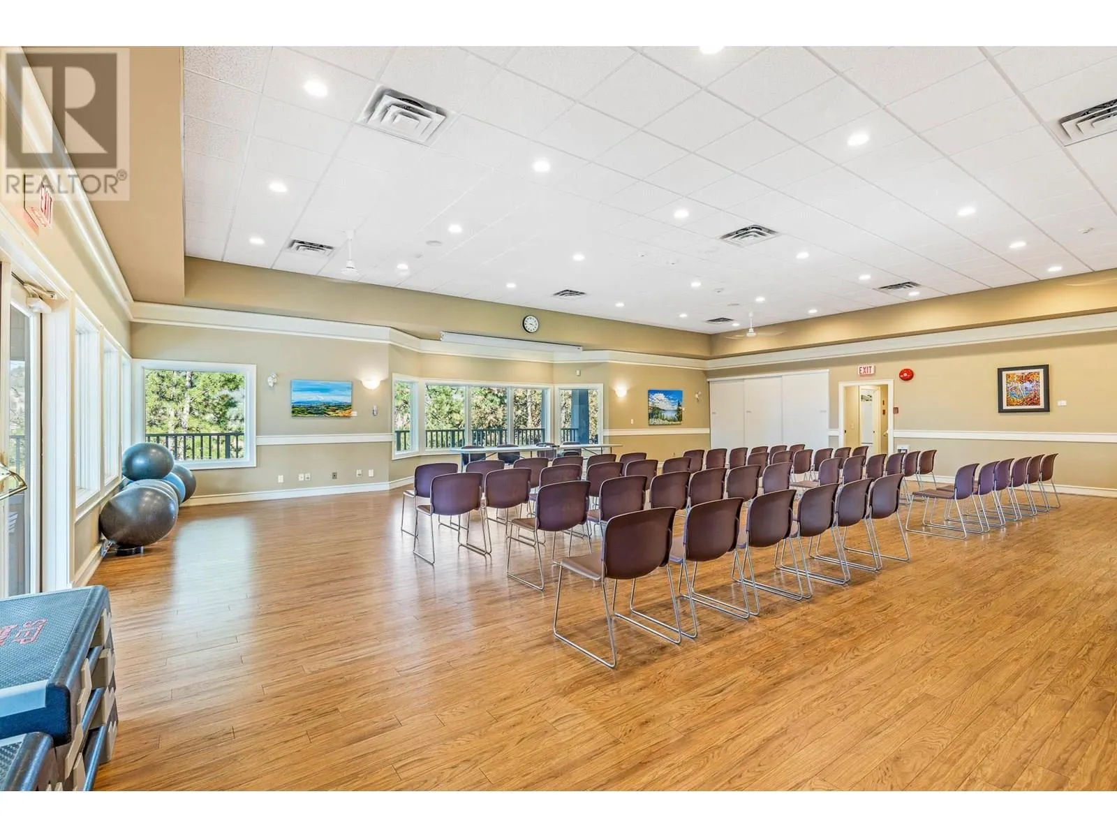 3800 Gallaghers Pinnacle Way Unit# 19