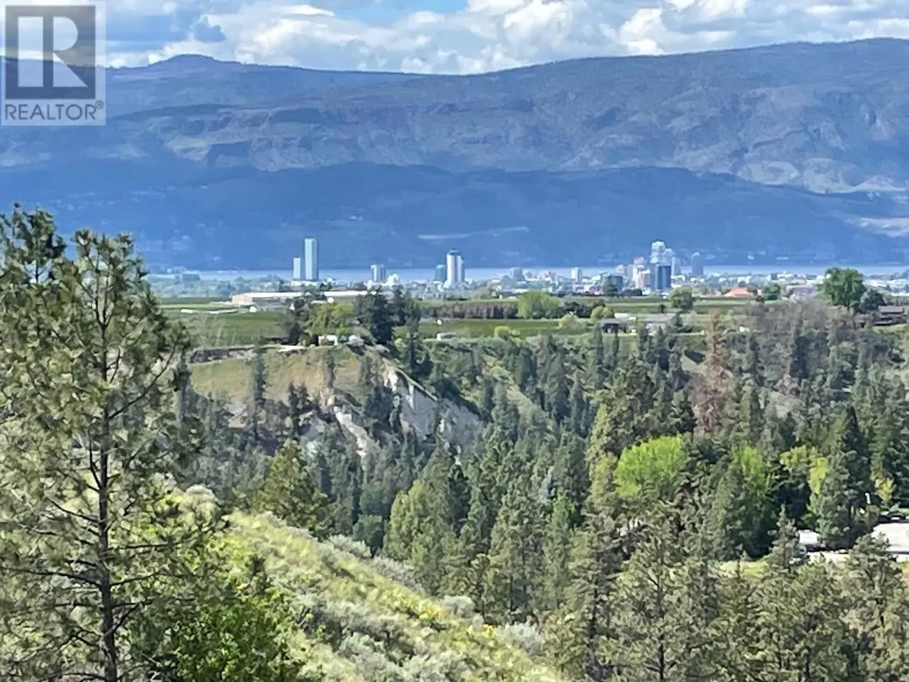 3800 Gallaghers Pinnacle Way Unit# 19