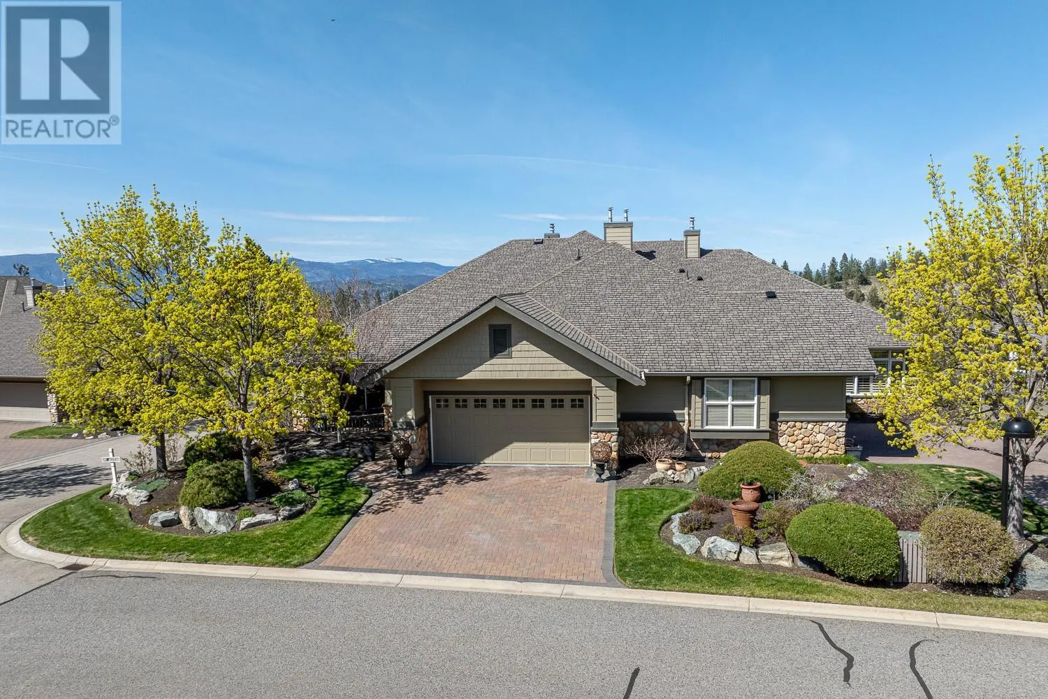 3800 Gallaghers Pinnacle Way Unit# 19