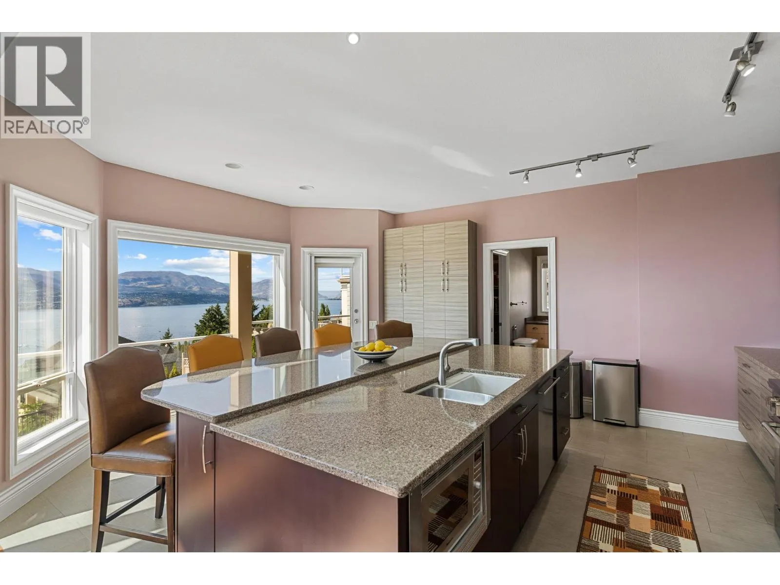 374 Quilchena Drive