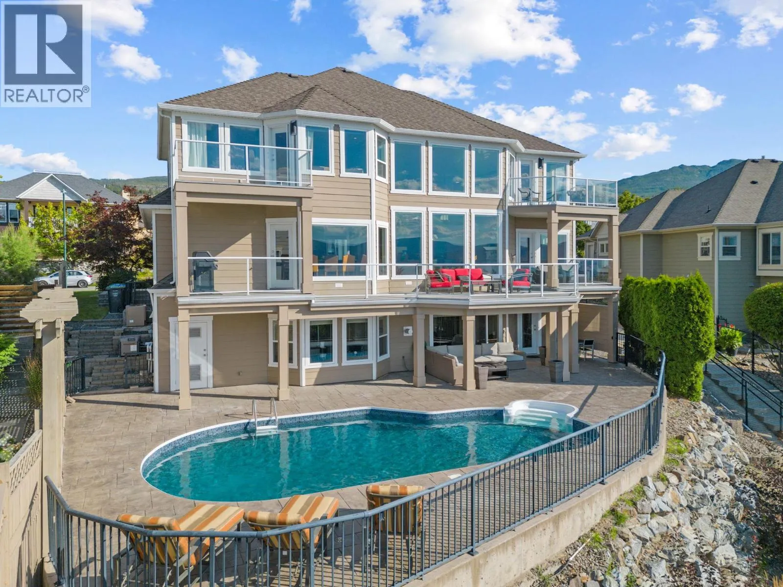 374 Quilchena Drive