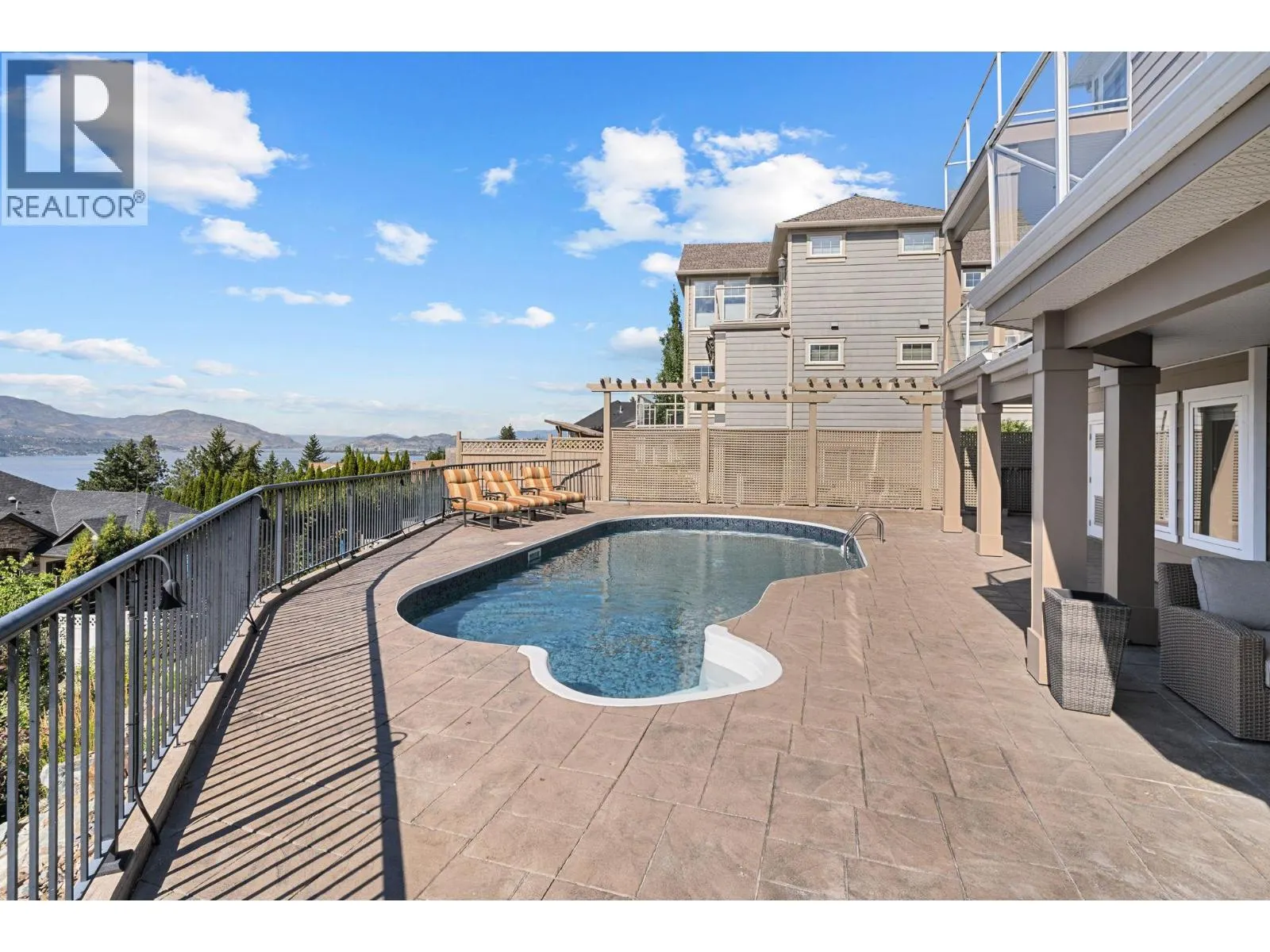 374 Quilchena Drive