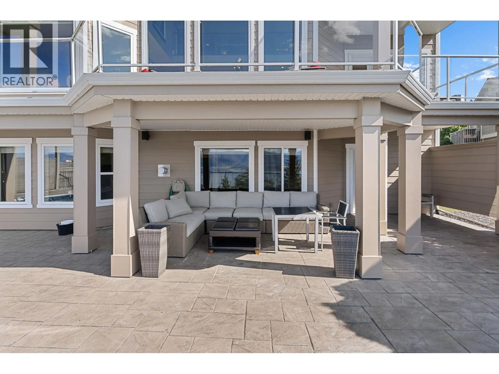 374 Quilchena Drive