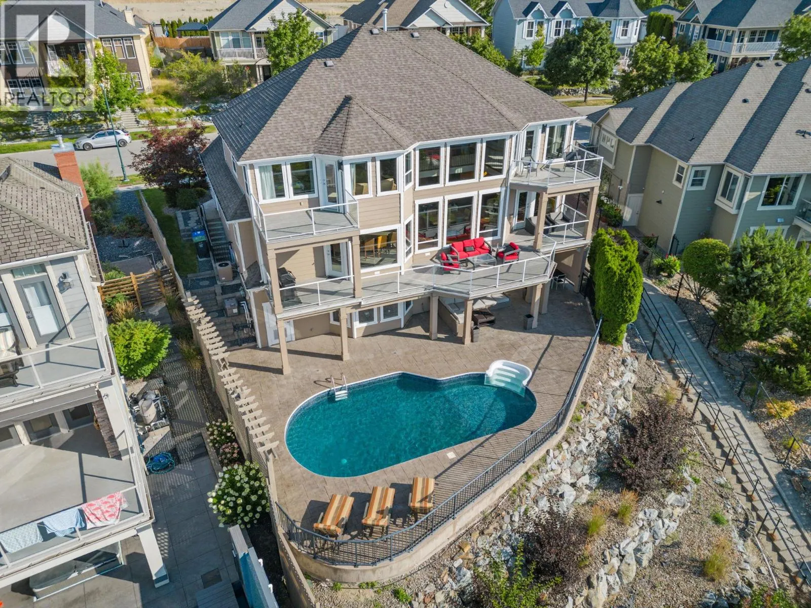 374 Quilchena Drive