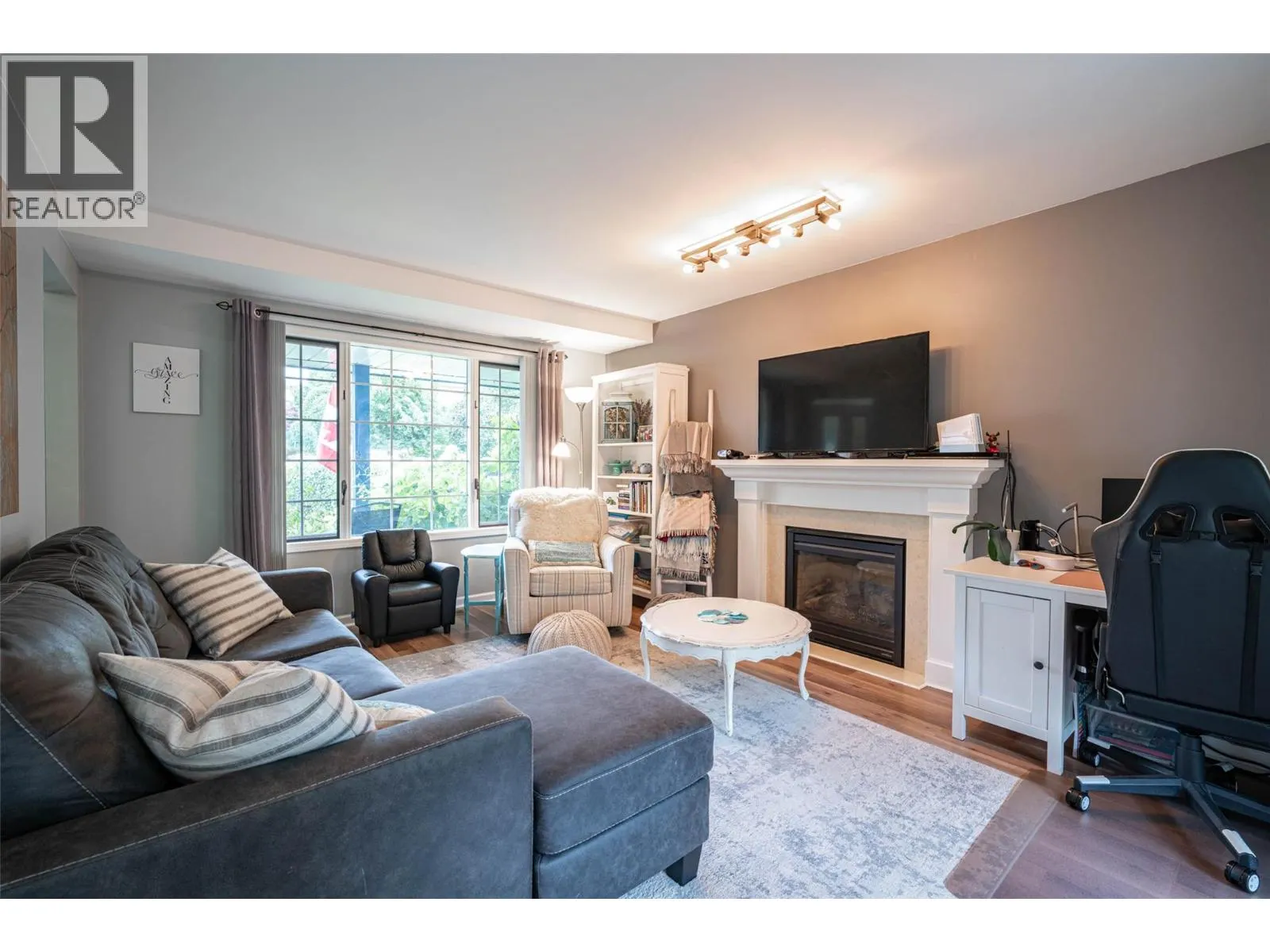 53 Preston Crescent