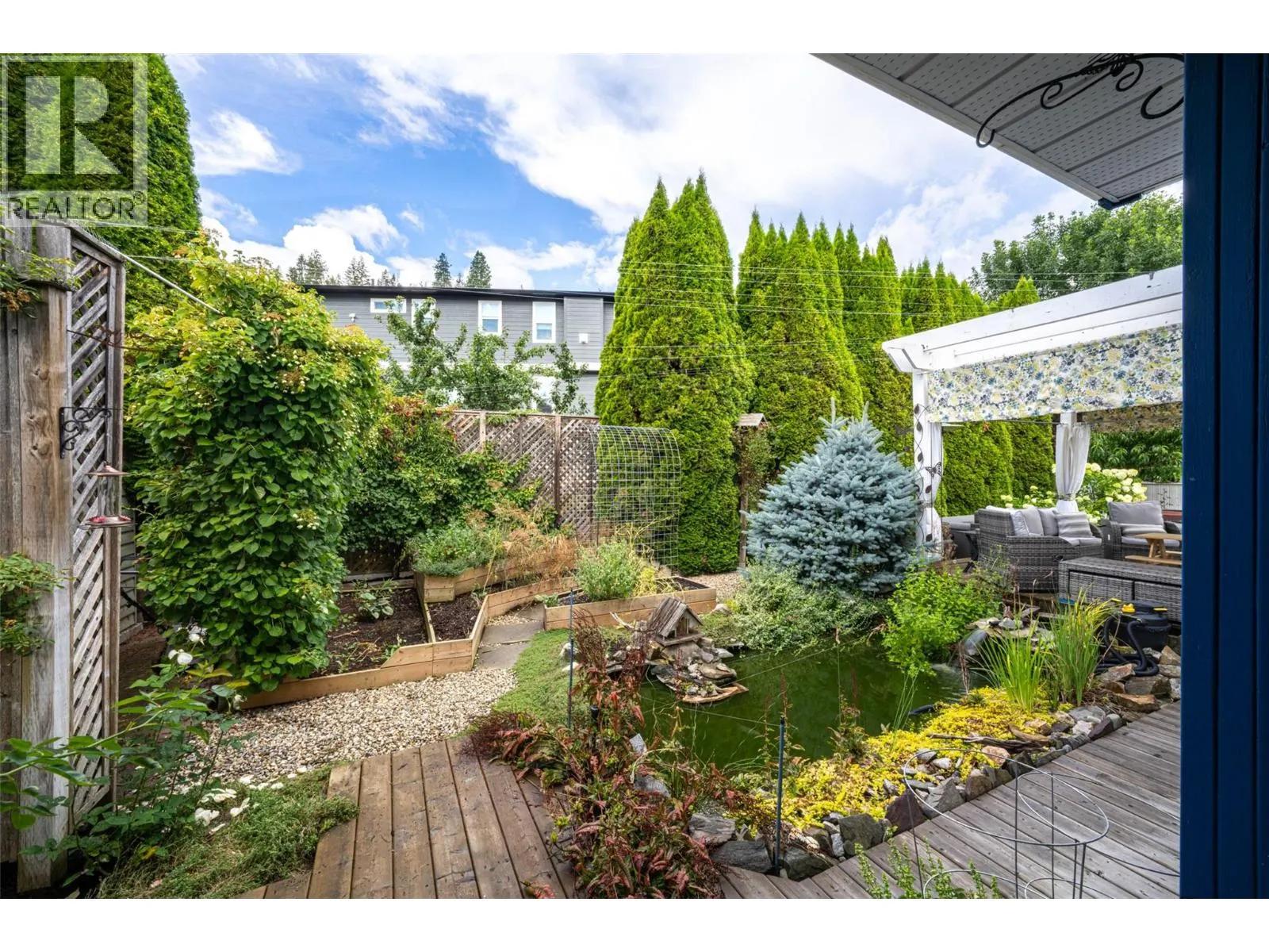 53 Preston Crescent