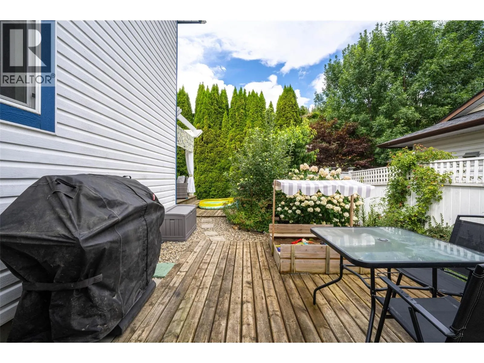 53 Preston Crescent