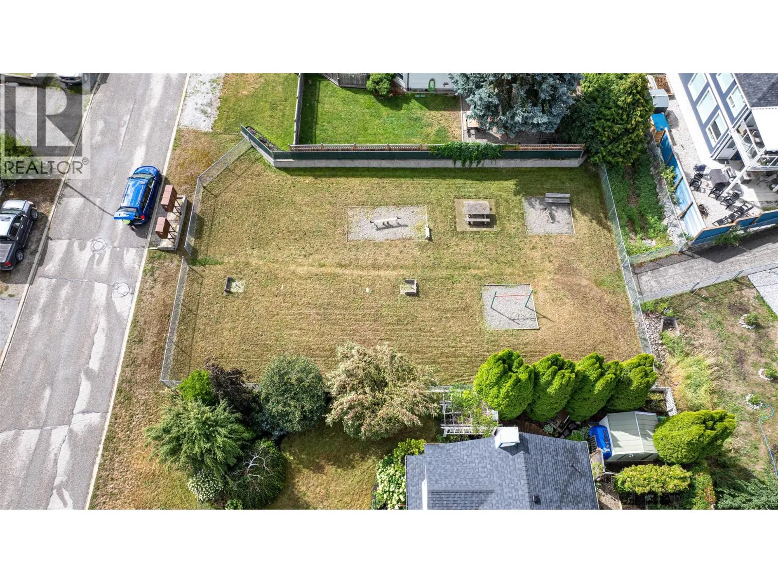 53 Preston Crescent